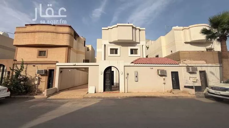فيلا للبيع في شارع عمودان, حي المونسية, مدينة الرياض, منطقة الرياض 1 صورة