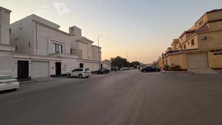 فيلا للإيجار في شارع محمد بن الربيع, حي إشبيلية, مدينة الرياض, منطقة الرياض صورة 2