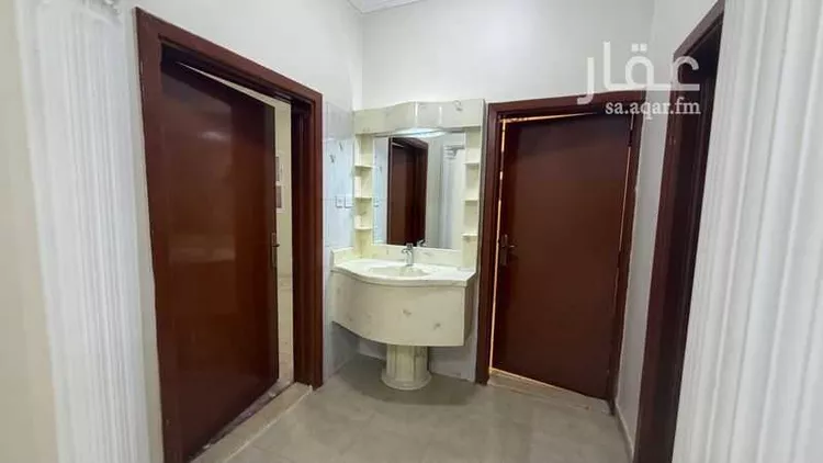 دور للإيجار في شارع شمس الدين الحريري, حي الملك فيصل, مدينة الرياض, منطقة الرياض 12