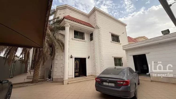 فيلا للبيع في شارع أحمد عبدالله بن فيصل, حي الملك فيصل, مدينة الرياض, منطقة الرياض صورة 2