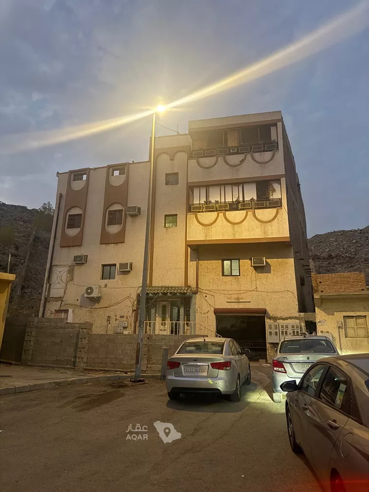 عمارة للبيع في شارع 39 الشهداء ، حي التنعيم ، مكة ، منطقة مكة المكرمة