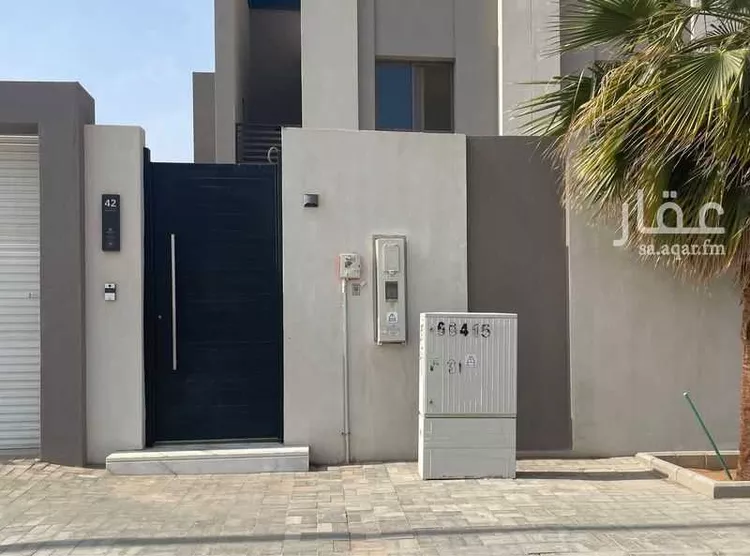 فيلا للإيجار في شارع الكافور ، حي عريض ، الرياض ، منطقة الرياض