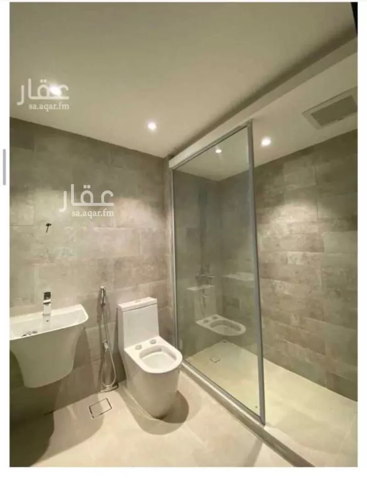 فيلا للبيع في شارع الكافور ، حي عريض ، الرياض ، منطقة الرياض صورة 3