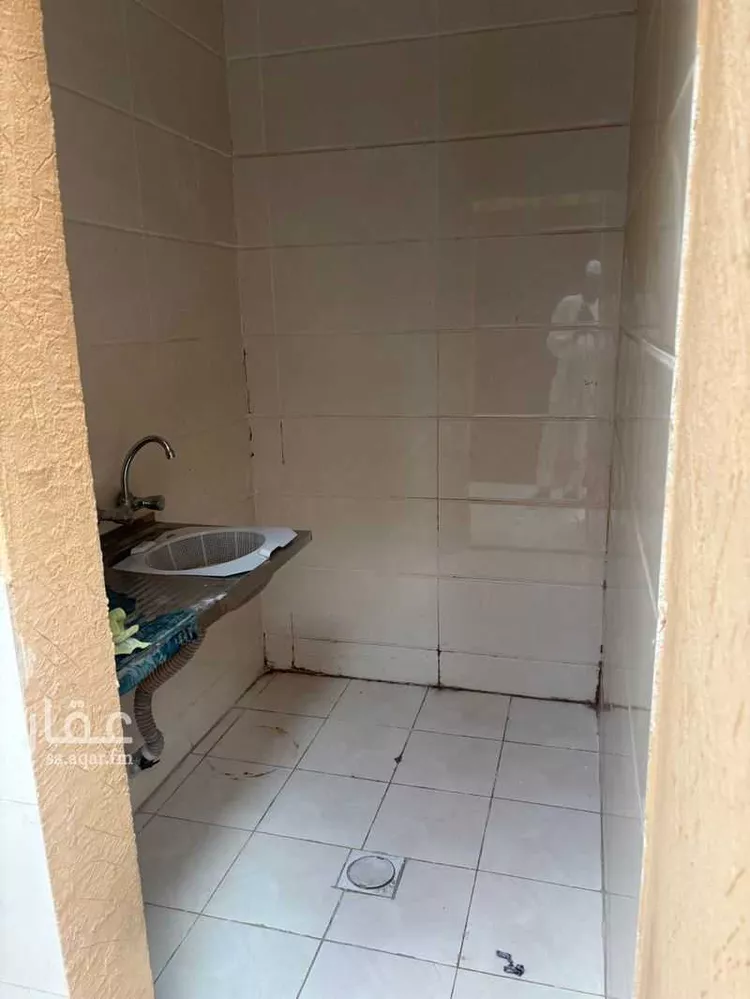 غرفة للإيجار في شارع محمد بن زين الدين الطبري, حي الرمال, مدينة الرياض, منطقة الرياض