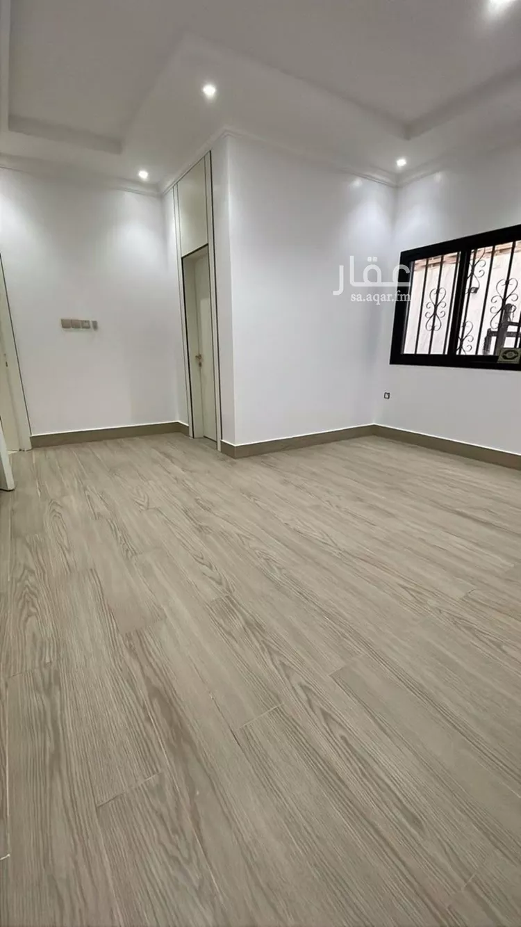 فيلا للبيع في شارع الأمير خالد بن بندر بن عبدالعزيز, حي العارض, مدينة الرياض, منطقة الرياض 8