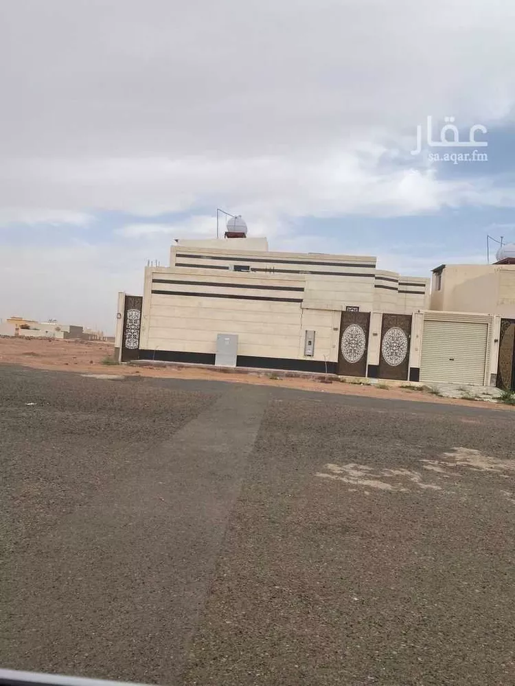 دور للبيع في شارع العتابي ، ضاحية الملك فهد ، حائل ، منطقة حائل صورة 2