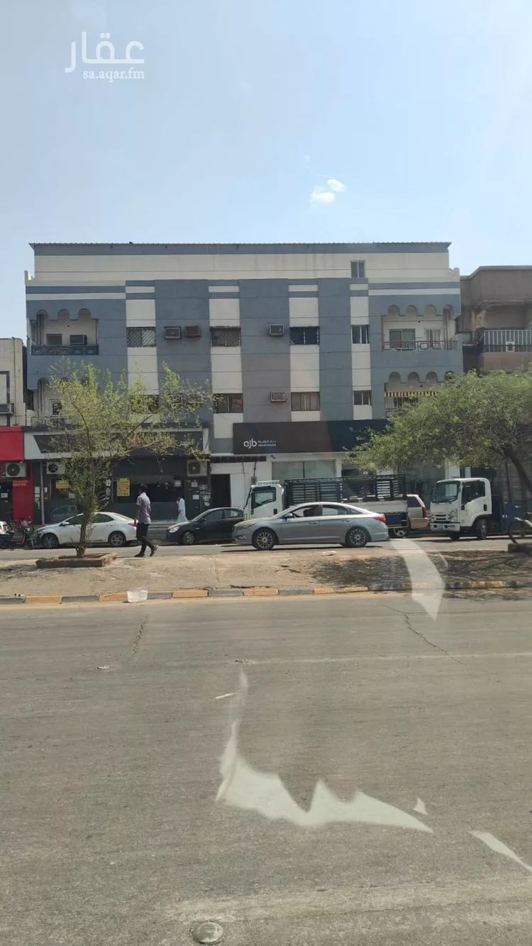 Building for Sale in Riyadh Al Khalidiyah صورة 2