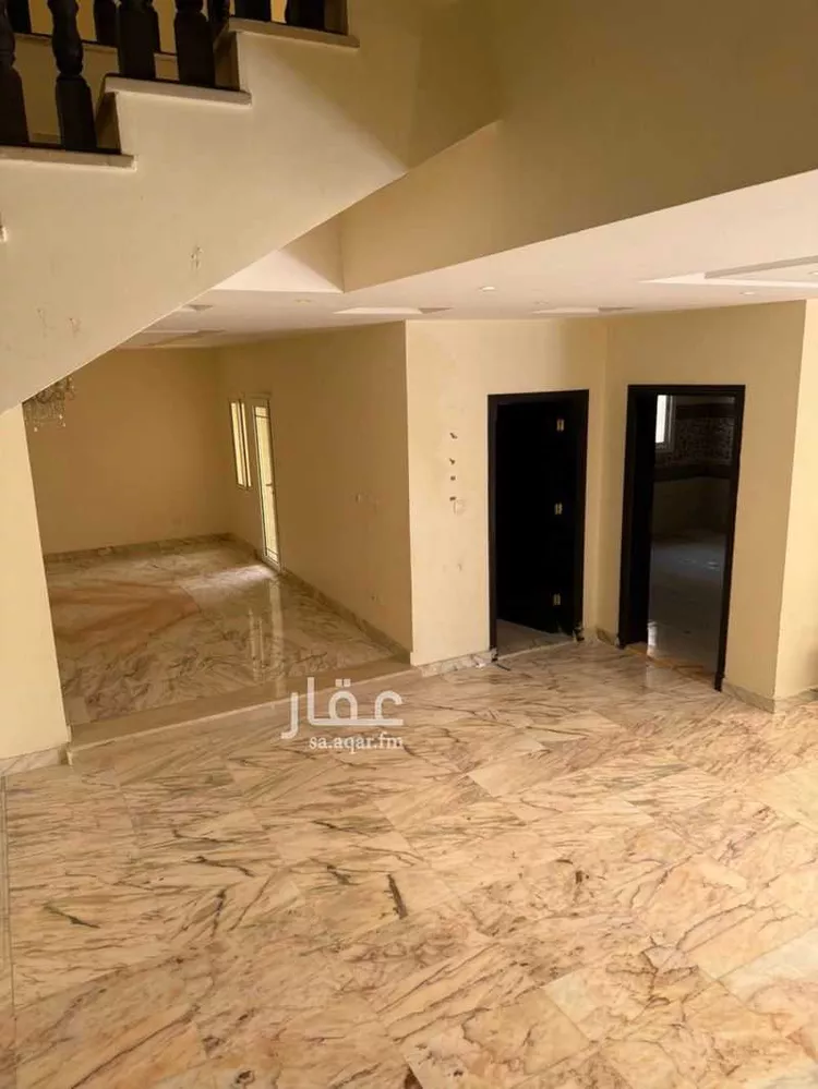فيلا للبيع في شارع محمد بن ابي عثمان الحازمي, حي الصواري, مدينة جدة, منطقة مكة المكرمة