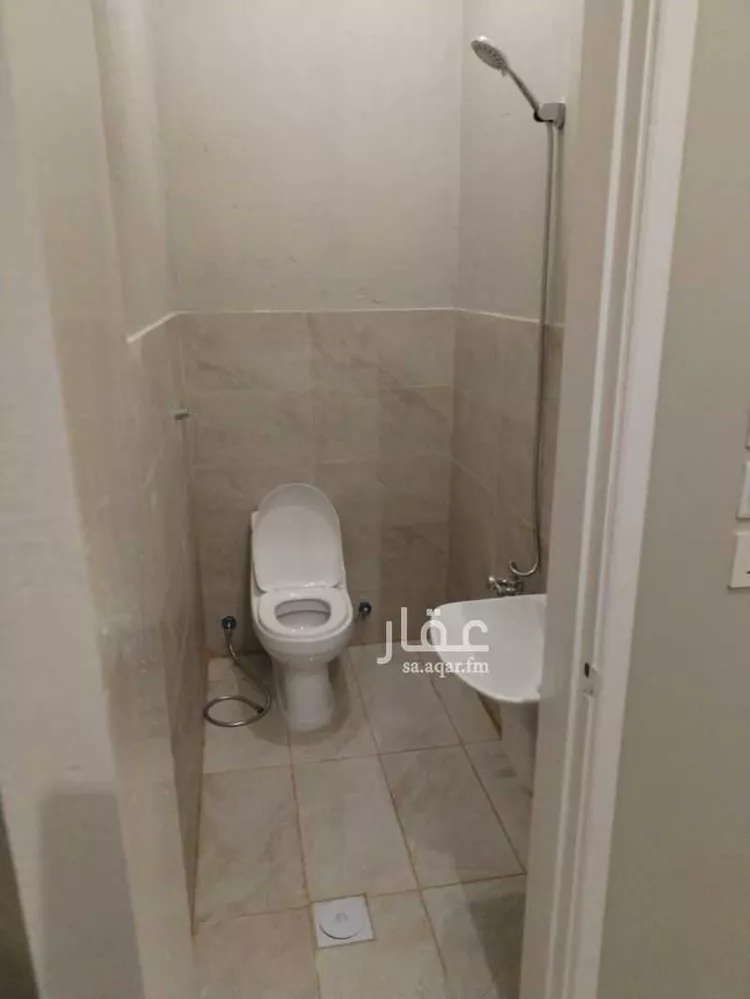 غرفة للإيجار في شارع عائشة بنت ابي بكر, حي شبرا, مدينة الرياض, منطقة الرياض صورة 4