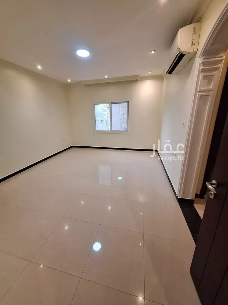 Building for Rent in Dammam Ash Shati Al Gharbi صورة 5