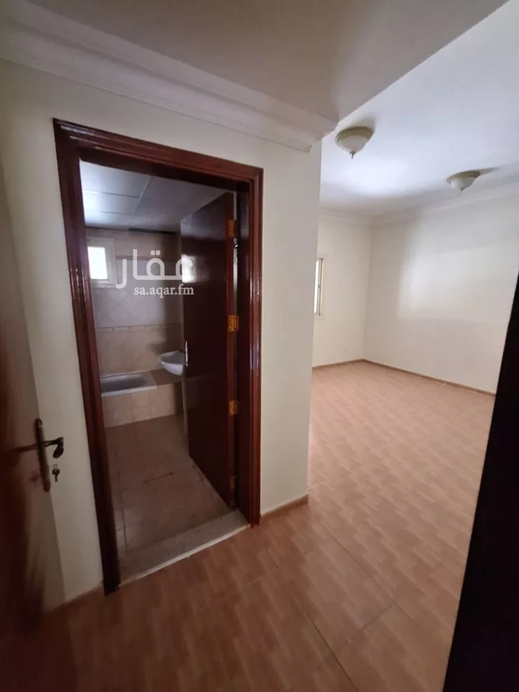 Building for Rent in Al Khobar Al Bandariyah