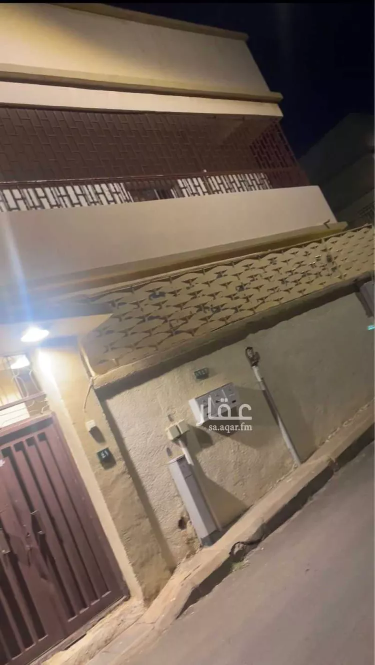 فيلا للبيع في شارع الطاهر, حي المنهل, مدينة أبها, منطقة عسير