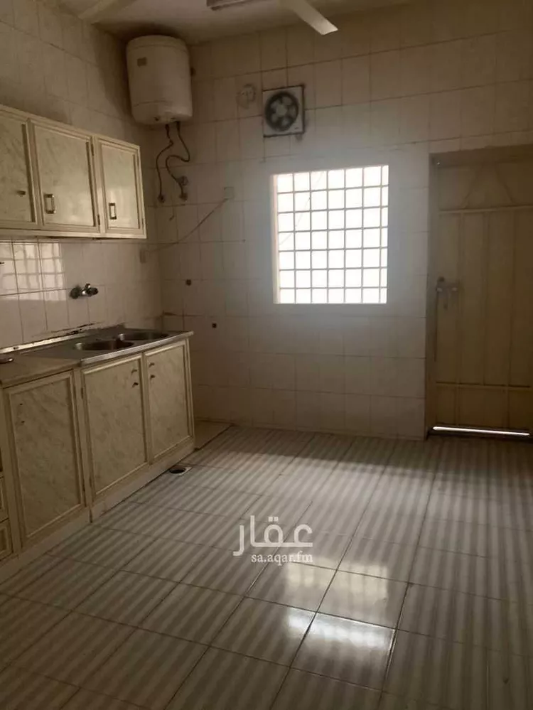 شقة للإيجار في شارع احمد عبدالله القاري ، حي العزيزية ، خميس مشيط ، خميس مشيط صورة 3