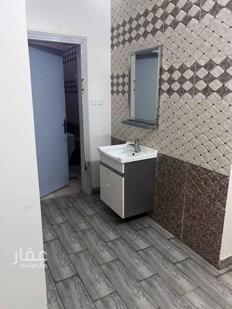 بيت للإيجار في شارع ابن قشيلة ، حي النظيم ، الرياض ، منطقة الرياض