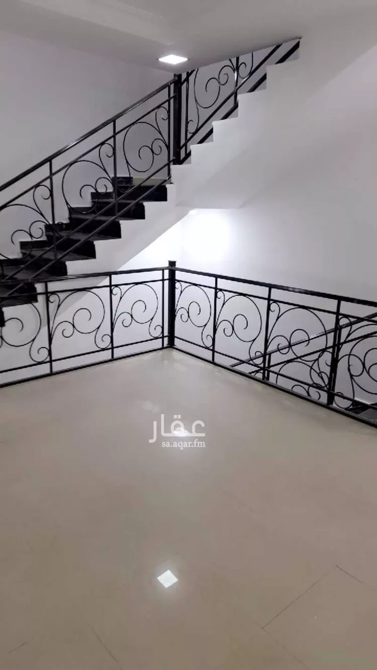 فيلا للإيجار في شارع يزيد بن ضمرة, حي الصفاء, مدينة الدمام, المنطقة الشرقية صورة 4