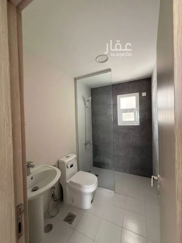 شقة للإيجار في شارع الفضائل, حي الإسكان الجنوبي, مدينة الدمام, المنطقة الشرقية صورة 4