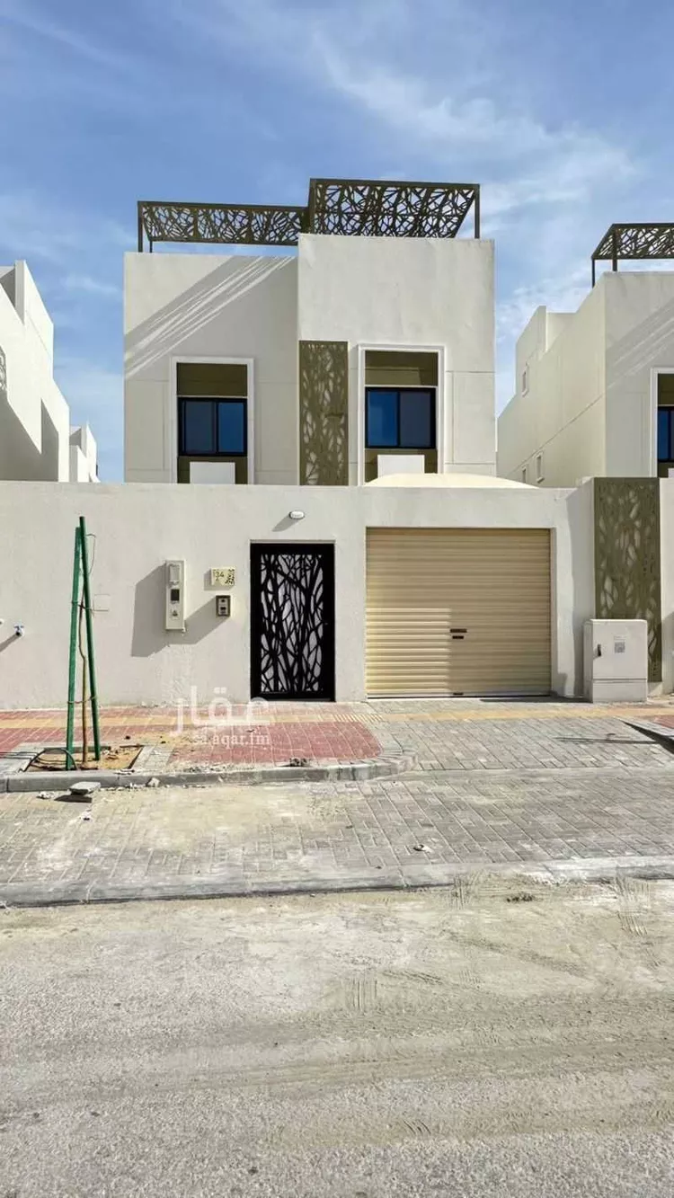 فيلا للإيجار في شارع الخفجي, حي الإسكان الشمالي, مدينة الدمام, المنطقة الشرقية