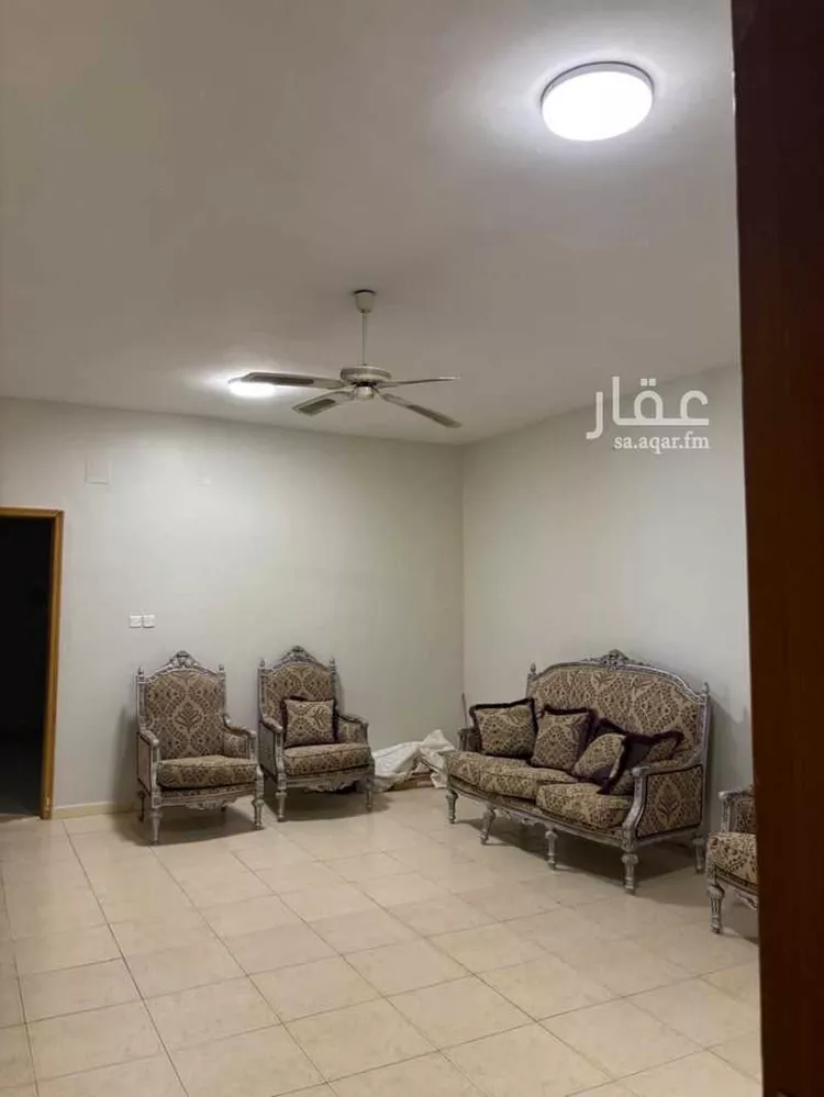 دور للبيع في شارع محالة السفلي, حي النهضة, مدينة الرياض, منطقة الرياض 11
