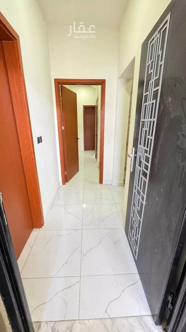 فيلا للإيجار في شارع رابغ, حي الإسكان الشمالي, مدينة الدمام, المنطقة الشرقية صورة 2