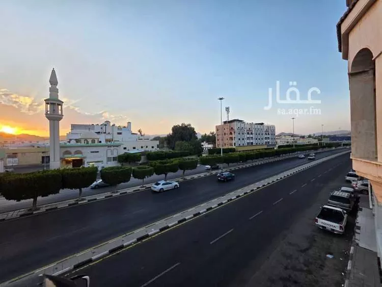 عمارة للبيع في شارع طريق الملك عبد الله, حي السلامة, مدينة الطائف, منطقة مكة المكرمة