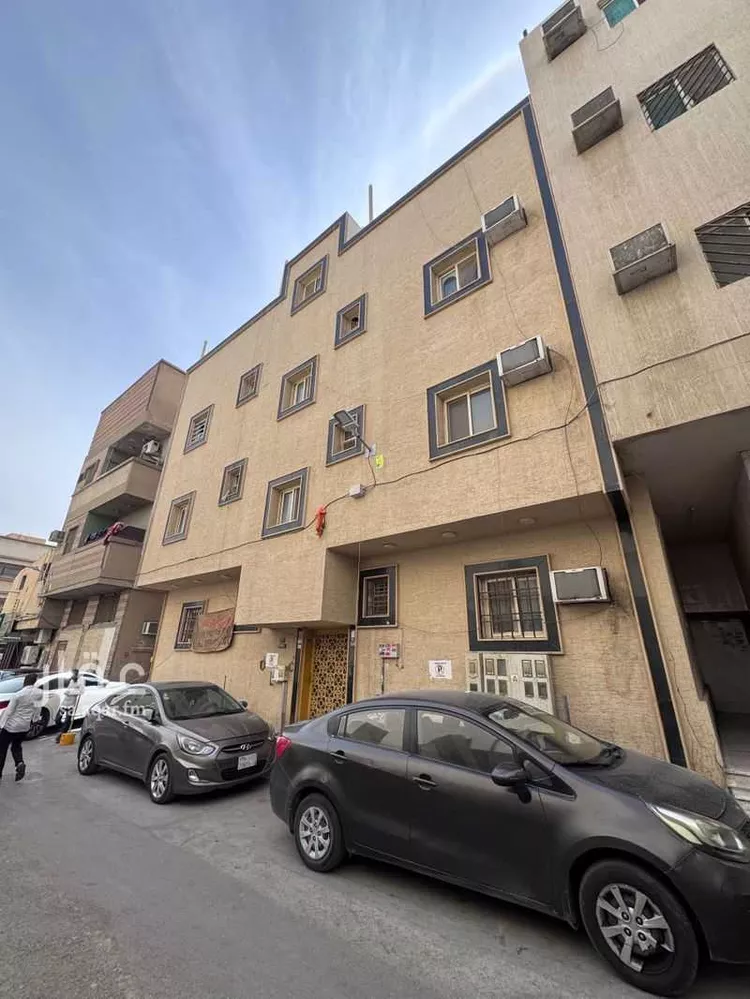 عمارة للبيع في شارع عاصم بن خليفة, حي الوزارات, مدينة الرياض, منطقة الرياض صورة 2