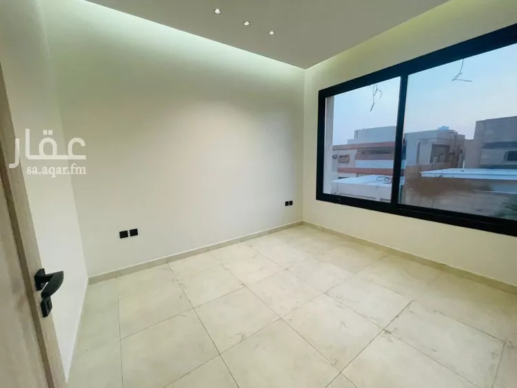 دور للبيع في شارع يعقوب بن السكيت, حي الملز, مدينة الرياض, منطقة الرياض صورة 5