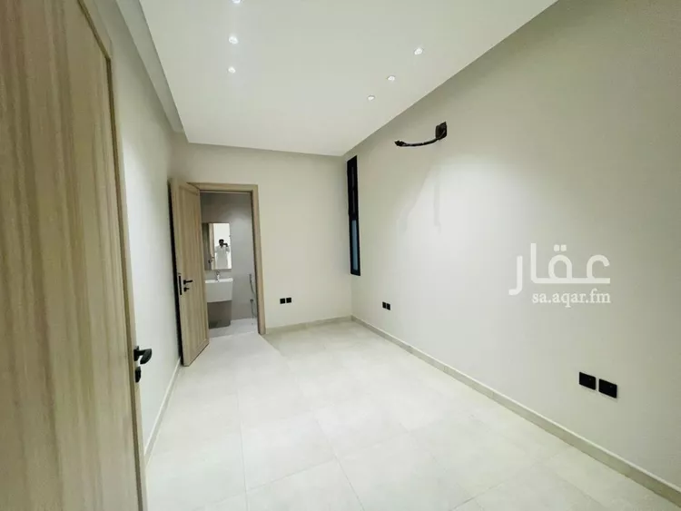Floor for Sale in Riyadh Al Malaz 7