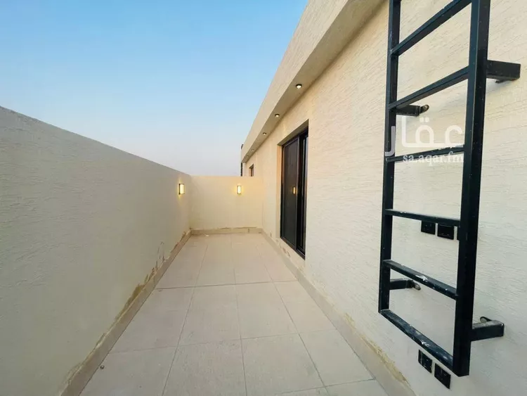 دور للبيع في شارع يعقوب بن السكيت, حي الملز, مدينة الرياض, منطقة الرياض صورة 4