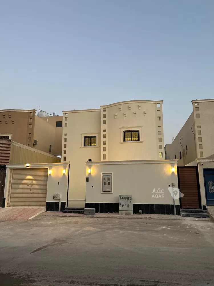 Floor for Sale in Riyadh Ad Dar Al Baida
