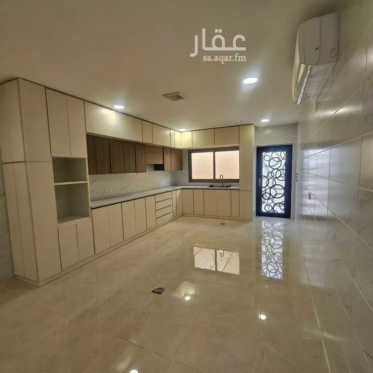 فيلا للإيجار في شارع الرقي, حي البحيرة, مدينة الخبر, المنطقة الشرقية 11