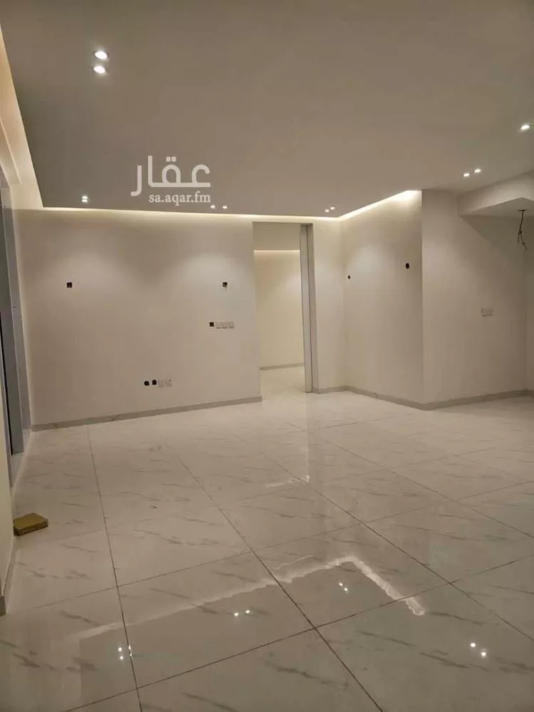 فيلا للبيع في شارع الرقي, حي البحيرة, مدينة الخبر, المنطقة الشرقية صورة 3