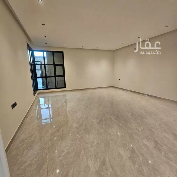فيلا للبيع في شارع امية بن ثعلبة, حي التحلية, مدينة الخبر, المنطقة الشرقية 7