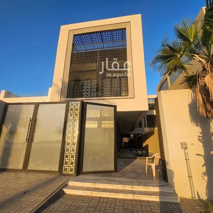 فيلا للبيع في شارع الرقي, حي البحيرة, مدينة الخبر, المنطقة الشرقية