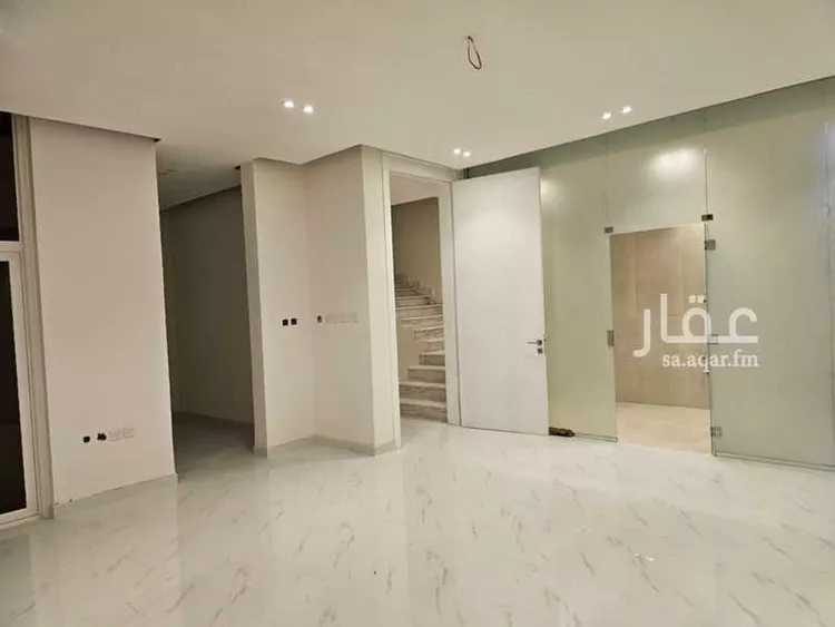 فيلا للبيع في شارع الرقي, حي البحيرة, مدينة الخبر, المنطقة الشرقية صورة 2