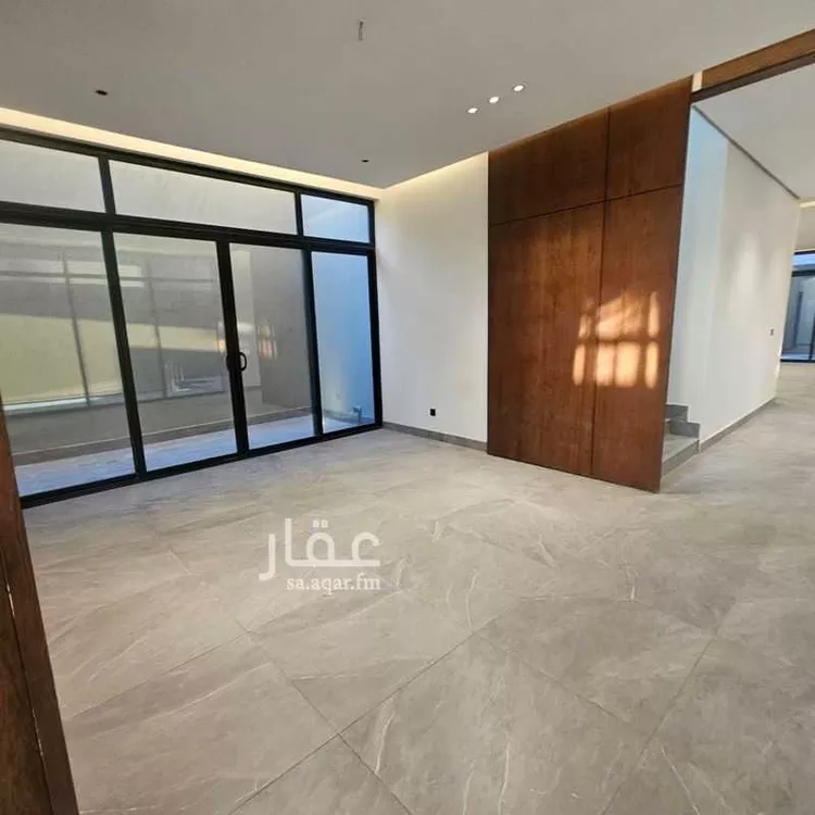 فيلا للبيع في شارع الرقي, حي البحيرة, مدينة الخبر, المنطقة الشرقية 14