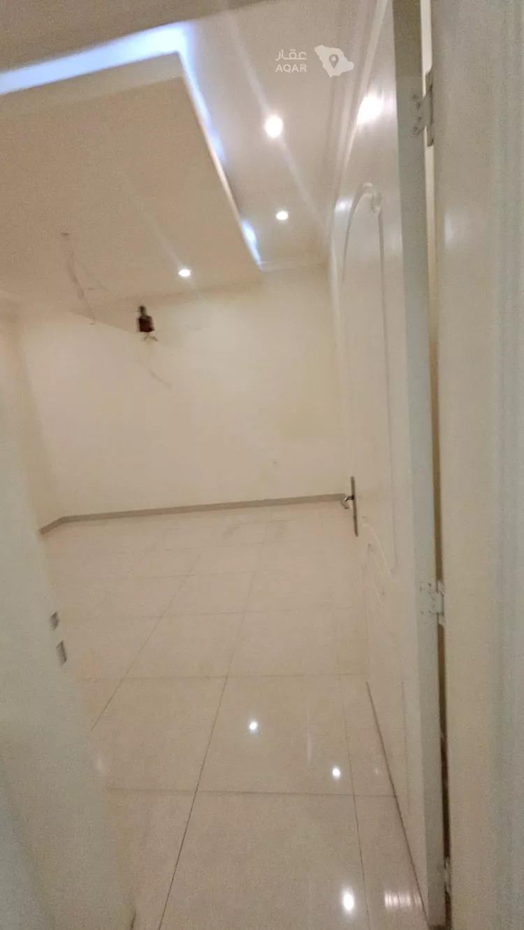 فيلا للإيجار في شارع ناجية بن الحارث, حي التحلية, مدينة الخبر, المنطقة الشرقية 21