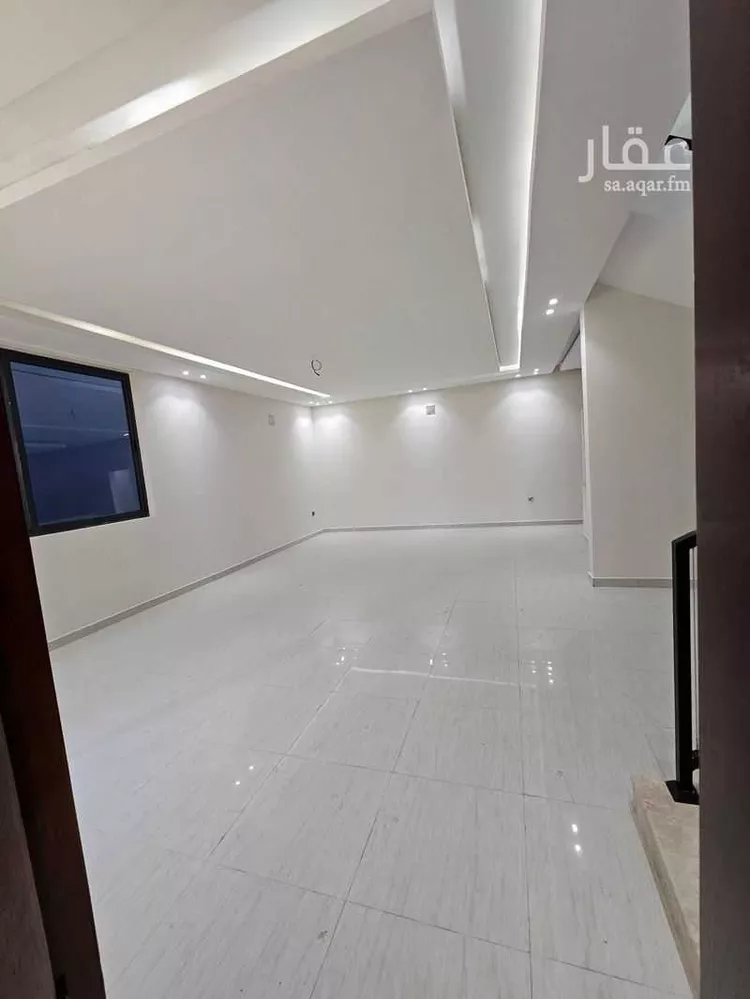 فيلا للبيع في شارع التكامل, حي البحيرة, مدينة الخبر, المنطقة الشرقية صورة 2