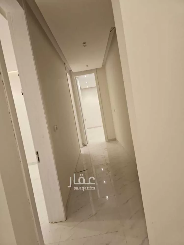 فيلا للبيع في شارع الرقي, حي البحيرة, مدينة الخبر, المنطقة الشرقية 8