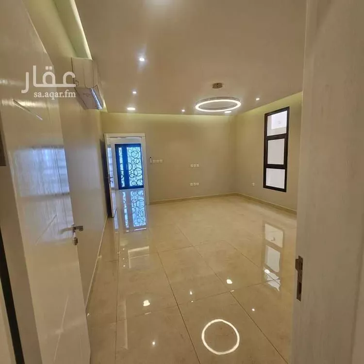 فيلا للإيجار في شارع الرقي, حي البحيرة, مدينة الخبر, المنطقة الشرقية 6