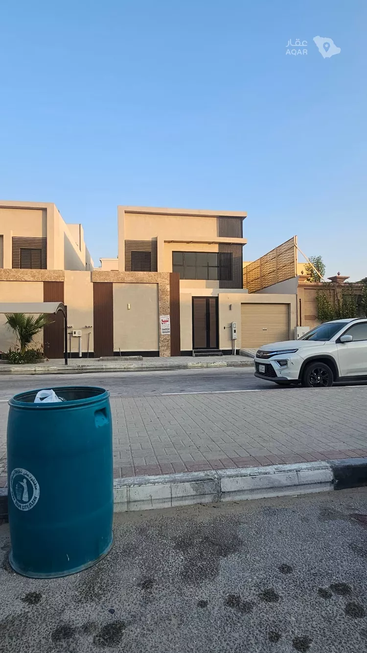 فيلا للبيع في شارع امية بن ثعلبة, حي التحلية, مدينة الخبر, المنطقة الشرقية صورة 2