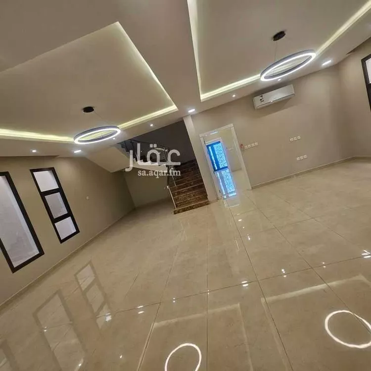 فيلا للإيجار في شارع الرقي, حي البحيرة, مدينة الخبر, المنطقة الشرقية صورة 2