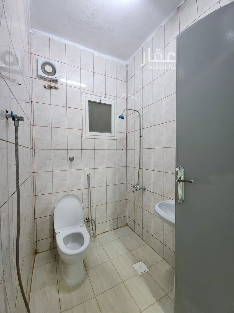 شقة للإيجار في شارع جبير بن الحويرث, حي النسيم الشرقي, مدينة الرياض, منطقة الرياض صورة 4