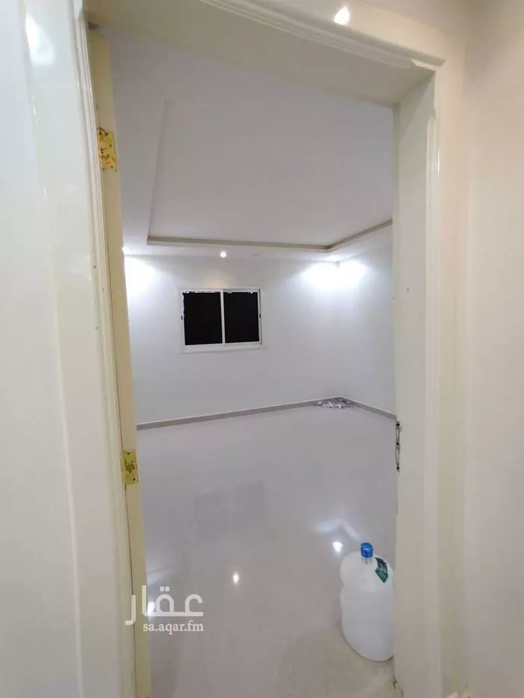 شقة للإيجار في شارع عمر بن وهب ، حي المهدية ، الرياض ، منطقة الرياض صورة 4