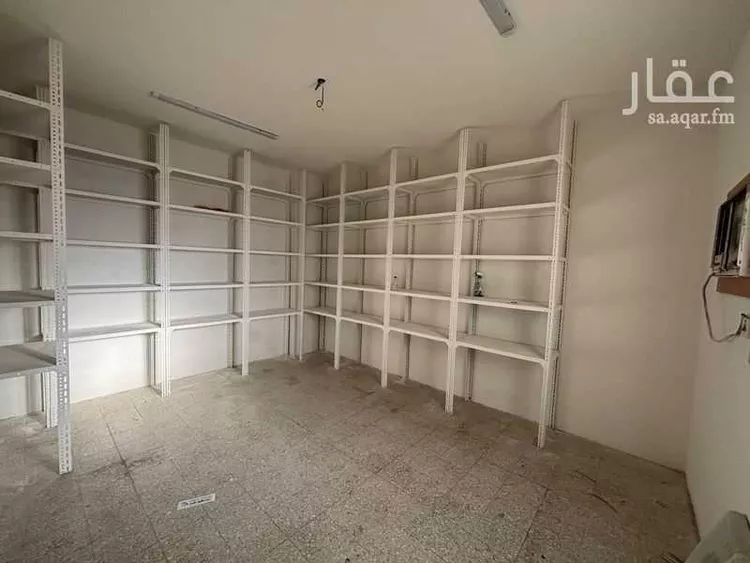 فيلا للبيع في شارع أبي تراب اللوزي, حي الملز, مدينة الرياض, منطقة الرياض صورة 4