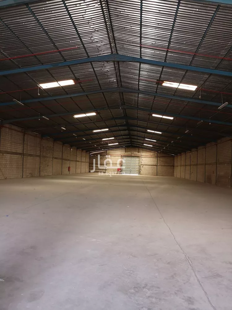 مستودع للإيجار في شارع بخاري, حي الفيصلية, مدينة الرياض, منطقة الرياض