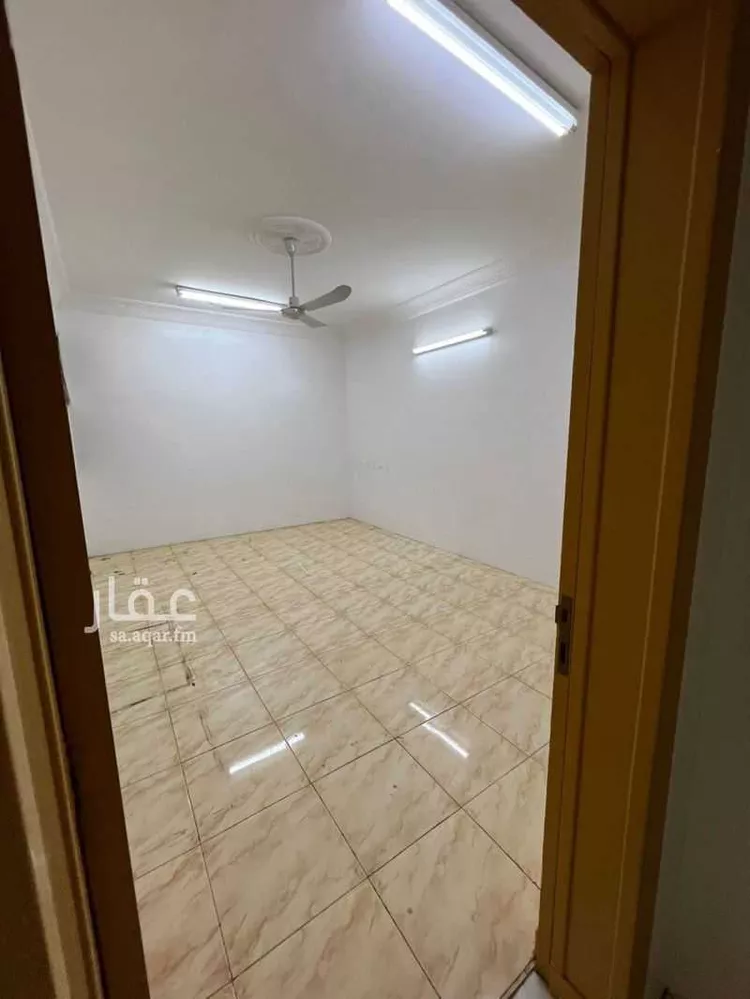 شقة للإيجار في شارع 2448947, حي الوفاء, مدينة عنيزه, منطقة القصيم صورة 4
