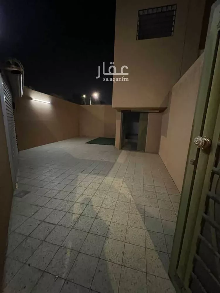 شقة للإيجار في شارع 2448947, حي الوفاء, مدينة عنيزه, منطقة القصيم