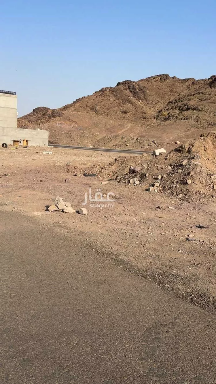 أرض للبيع في شارع علاء ابن الحصين, حي أبو مرخة, مدينة المدينة المنورة, منطقة المدينة المنورة 8