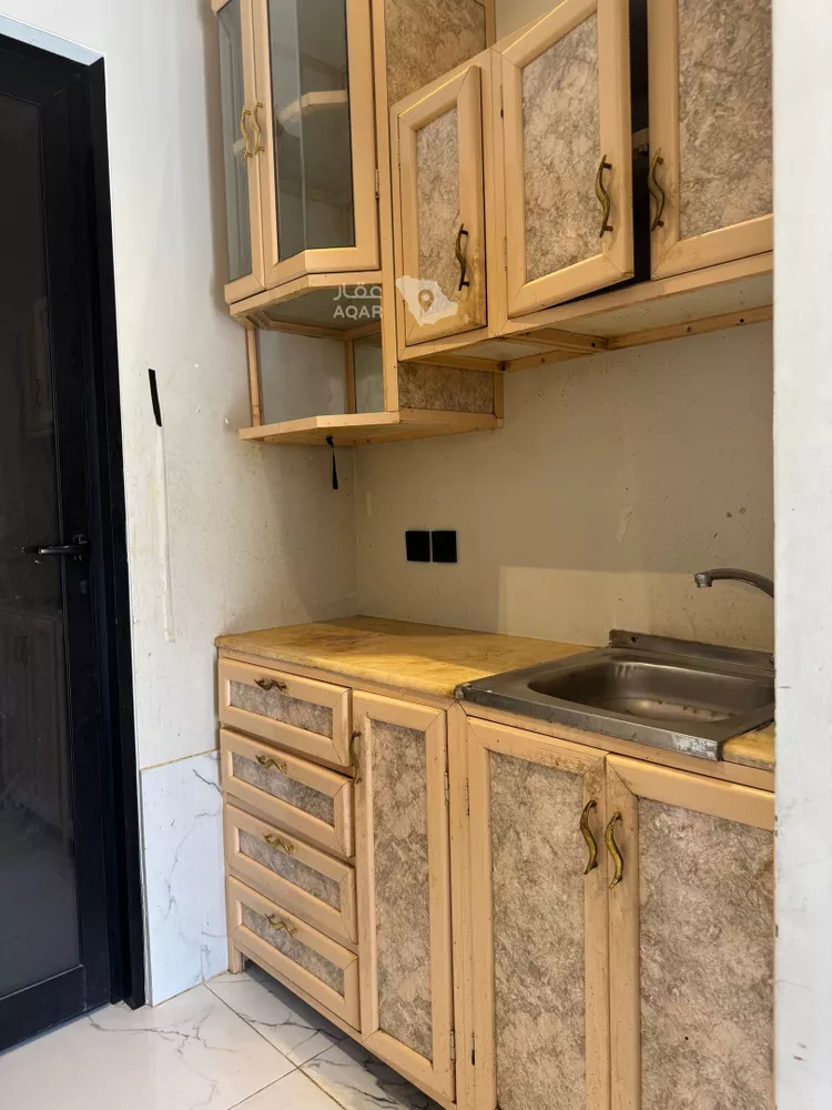 غرفة للإيجار في شارع عمران بن الفضل, حي النزهة, مدينة الرياض, منطقة الرياض صورة 4