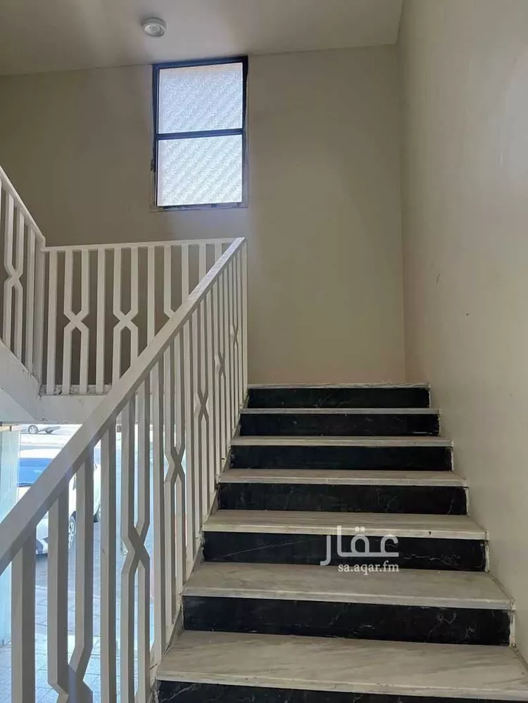 مكتب تجاري للإيجار في شارع سعود بن عبدالعزيز, حي المنتزة الشرقي, مدينة بريده, منطقة القصيم صورة 4